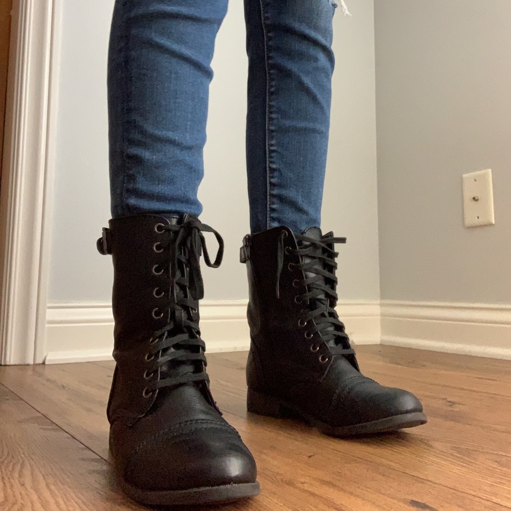 SZ 6/6.5 “DOC MARTEN” BLACK COMBAT LOOK ALIKES